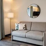 Collections - Proche Colmar - Eguisheim Appart hôtel