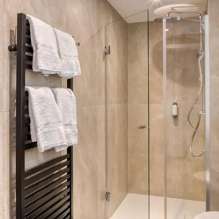 Collections - Proche Colmar - Eguisheim Aparthotel 4*