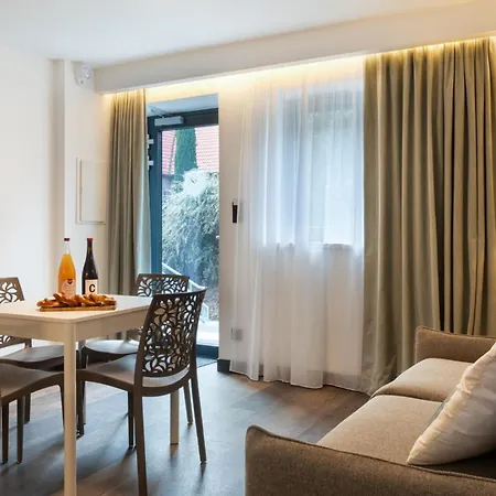 Collections - Proche Colmar - Eguisheim 4* Husseren-les-Châteaux