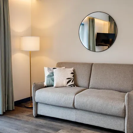 Collections - Proche Colmar - Eguisheim Aparthotel